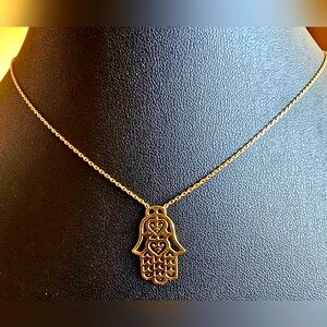 💕18k Hamsa Hand Necklace